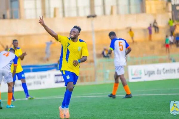 Ghana and AS Douanes forward Maxwell Boakye wins topscorer award in Burkina Faso Premier League