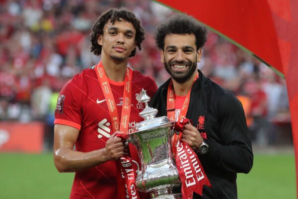 "It’s been a pleasure" - Salah bids emotional farewell to departing Alexander-Arnold
