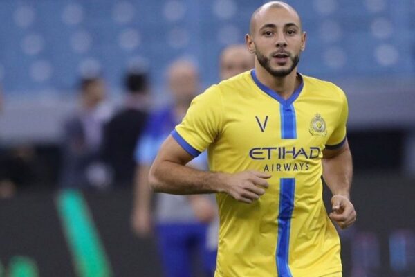 Nordin Amrabat arrives in Casablanca to finalize move to Wydad Casablanca