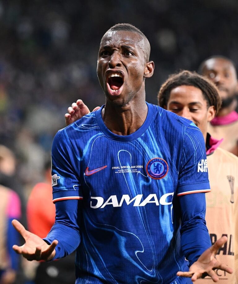 Nicolas Jackson helps Chelsea clinch Europa Conference League title with commanding win over Real Betis