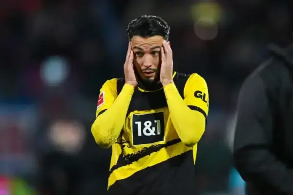 Borussia Dortmund set €20 million asking price for defender Ramy Bensebaini