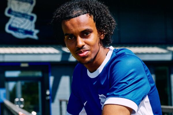 English-Algerian striker Zaid Betteka signs first professional contract with Birmingham City amid Championship return