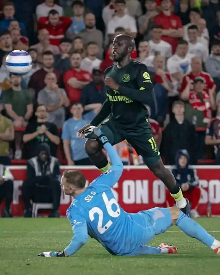  Congolese forward Yoane Wissa strikes again as Brentford secure crucial win at Nottingham Forest  Congolese forward Yoane Wissa strikes again as Brentford secure crucial win at Nottingham Forest    Congolese forward Yoane Wissa strikes again as Brentford secure crucial win at Nottingham Forest   AfricaSoccercom