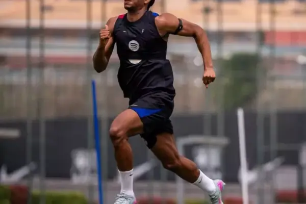 Spanish-Guinea-Bissauan defender Alejandro Baldé returns for Barcelona ahead of crucial Clásico showdown