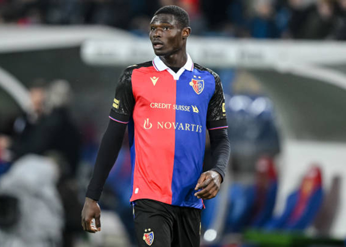 Real Betis step up pursuit of Basel's Ghanaian defender Jonas Adjetey