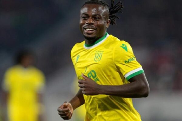 Gernot Rohr urges Nigerian international Moses Simon to remain in France amid transfer speculations