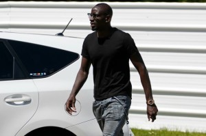 Sakho Bleu 300x199 1