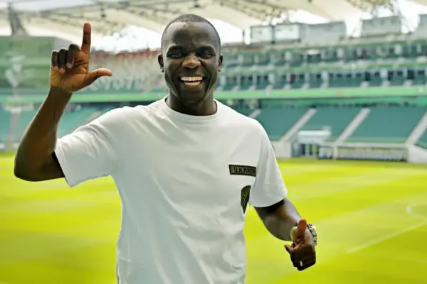 Zimbabwean side Dynamos FC announce Takesure Chinyama as striker's coach