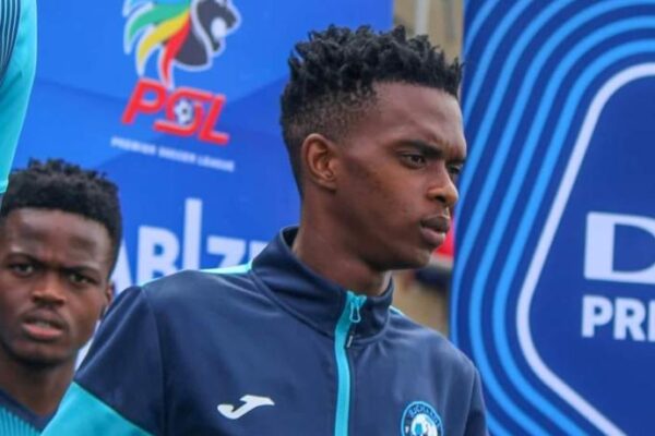 Orlando Pirates closing in on Richards Bay left-back Nkosingkhona Ndaba