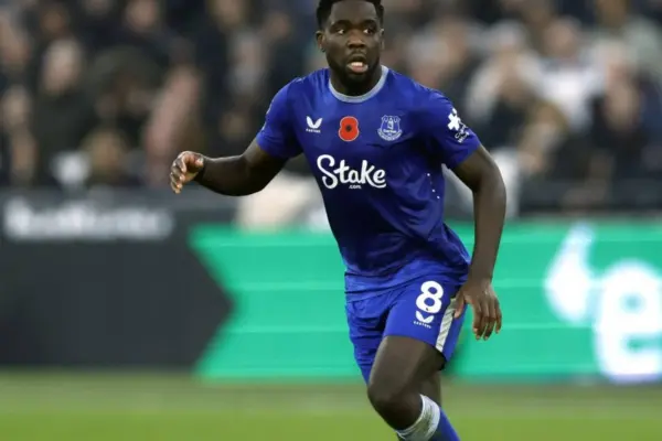 Belgian-Congolese midfielder Orel Mangala returns to Lyon after Everton loan spell