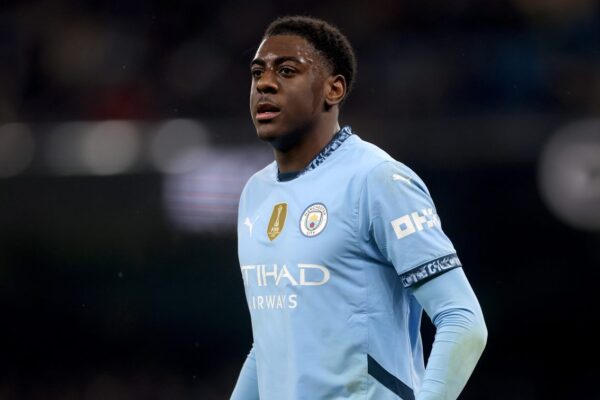 RC Len interested in signing English-Congolese forward Divin Mubama