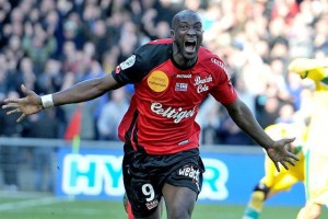  yatabaree 300x200   MUSTAPHA YATABARÉ THE MALIAN HERO OF GUINGAMP  VIDEO   AfricaSoccercom