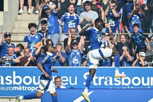 Chelsea secure signing of Franco-Senegalese defender Mamadou Sarr