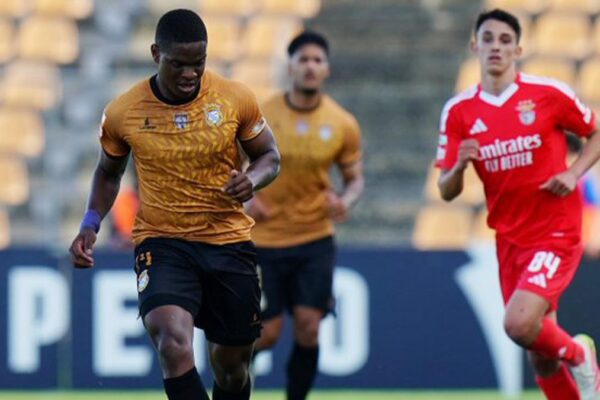 Kaizer Chiefs in advanced talks to sign defender Nkanyiso Shinga from Portuguese side FC Alverca