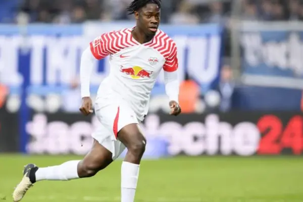 RB Leipzig in advanced talks to extend the contract of French-Congolese defender El Chadaille Bitshiabu