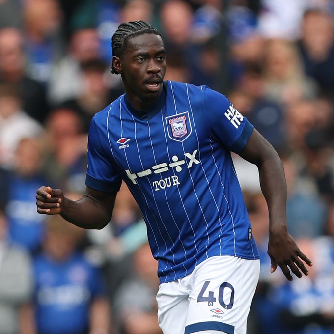  GuZLs2IWYAA26ix   Congolese defender Axel Tuanzebe leaves Ipswich Town after contract expiration   AfricaSoccercom