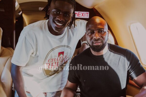 Chadian forward Loum Tchaouna travels to England with agent to undergo Burnley medical