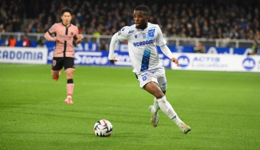 Olympique de Marseille submit formal bid for Ivorian midfielder Hamed Junior Traoré