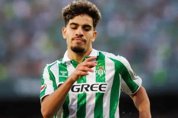 Moroccan winger Ez Abde reaches agreement with Como in surprise move from Real Betis
