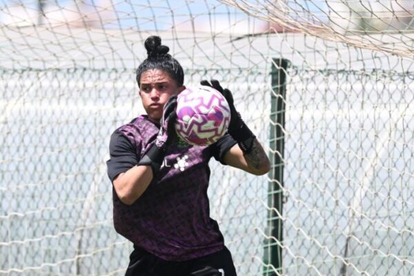 Kaylin Swart eyes title defence as South Africa return to familiar ground