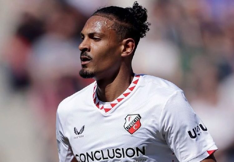 Ivorian striker Sébastien Haller attracts interest from Ligue 1 as Borussia Dortmund exit looms