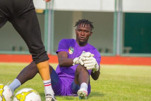APR FC in advanced talks to sign Beninese goalkeeper Serge Obassa from Remo Stars