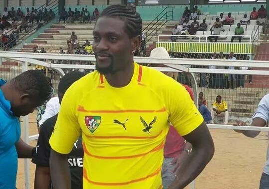 Adebayor2