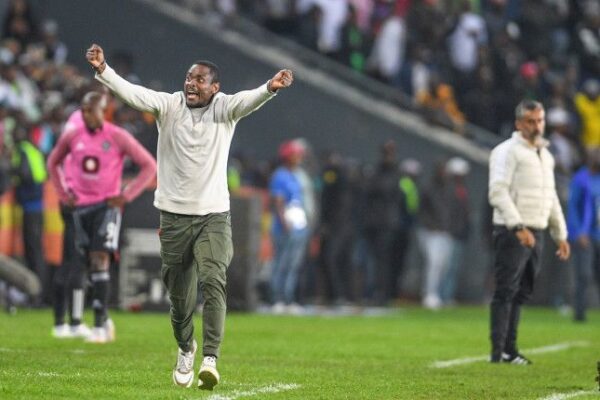 Legendary Eugene Zwane backs Rulani Mokwena for Orlando Pirates coaching job