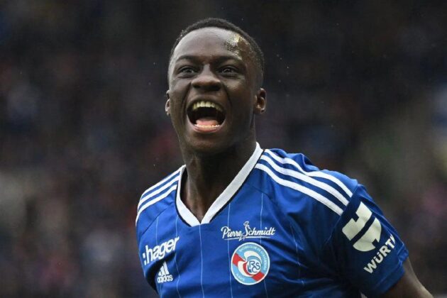 Leeds United submit €26m bid for Senegalese midfielder Habib Diarra Leeds United submit €26m bid for Senegalese midfielder Habib Diarra   Leeds United submit €26m bid for Senegalese midfielder Habib Diarra   AfricaSoccercom