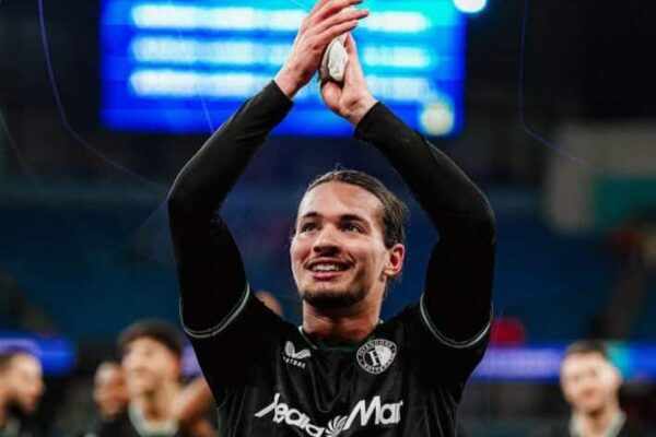 Benfica pursue Algerian winger Anis Hadj Moussa in €20 million move