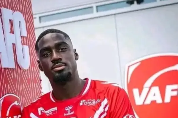 Olympique Marseille loan out Franco-Cameroonian defender Alexi Koum to Valenciennes