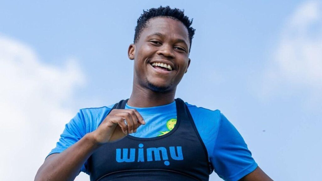  701b738f3444ff6838535c344baec07813b33b515118f613b674958f270d1182 1200 675   South African forward Kobamelo Kodisang set for Mamelodi Sundowns departure   AfricaSoccercom