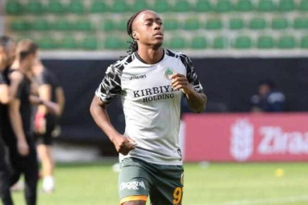 Congolese midfielder Arnaud Lusamba attracts interest from two Turkish clubs after Baniyas departure