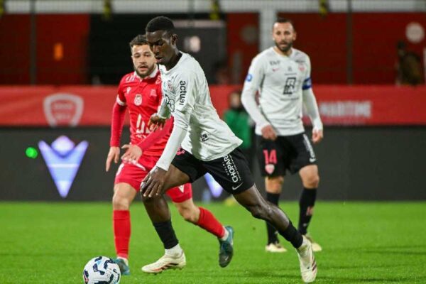 Ivorian midfielder Davy Gui poised for move to Portuguese side Alverca