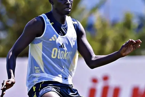  Senegalese midfielder Abdou Aziz Fall links up with Fenerbahçe first team in Portugal after visa delay