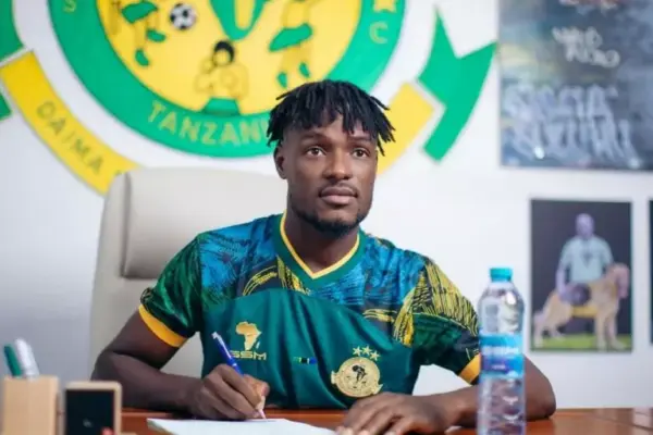 Young Africans sign Guinean midfielder Moussa Balla Conté on three-year deal