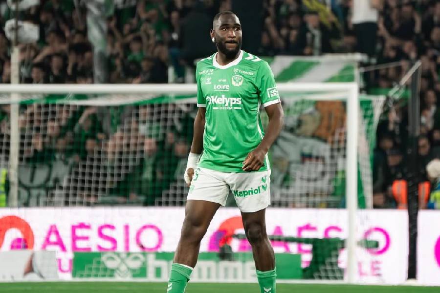 FrenchIvorian centreback Mickaël Nadé in demand from England and Italy FrenchIvorian centreback Mickaël Nadé in demand from England and Italy   FrenchIvorian centreback Mickaël Nadé in demand from England and Italy   AfricaSoccercom