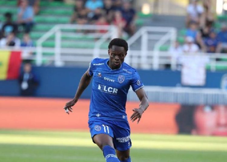  Comorian international Rafiki Saïd set for Standard Liège switch as deal nears completion  Comorian international Rafiki Saïd set for Standard Liège switch as deal nears completion    Comorian international Rafiki Saïd set for Standard Liège switch as deal nears completion   AfricaSoccercom
