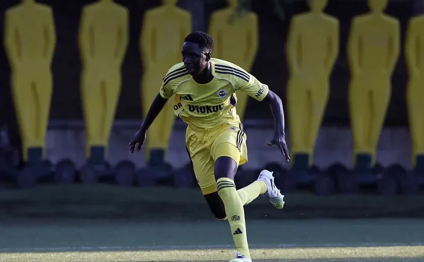 Young Senegalese talent Abdou Aziz Fall’s pre‑season disrupted by visa delay at Fenerbahçe