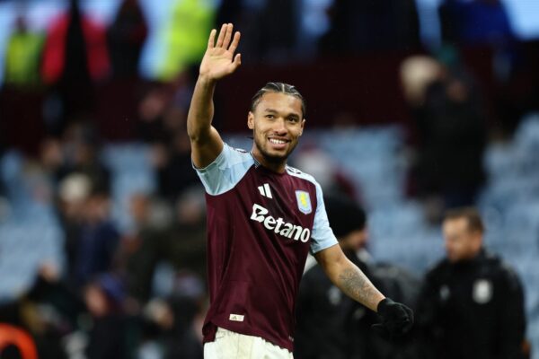 Franco-Senegalese star Boubacar Kamara signs contract extension with Aston Villa