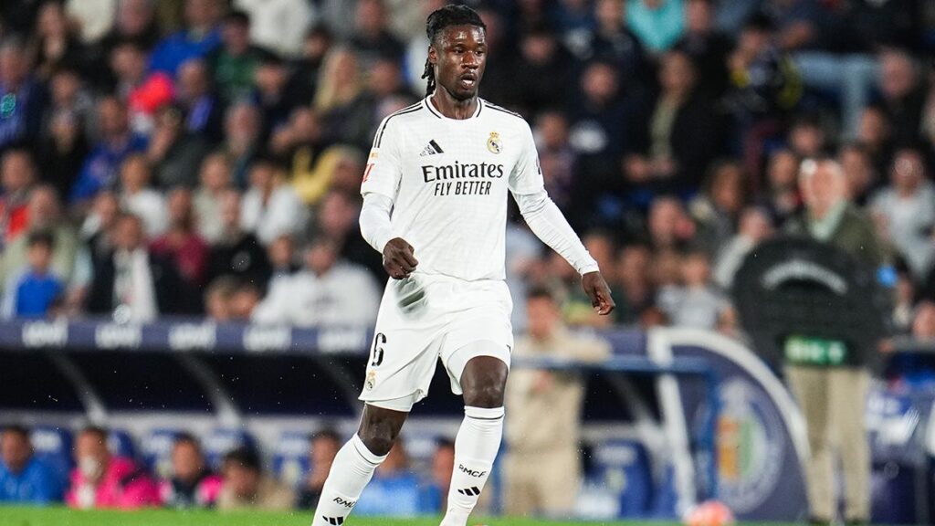  d985a16a9f953683d3bd4f17f81f04368fd124d53f13c1b6a56dce908a468d3a 1200 675   Paris Saint Germain eyeing summer move for Franco Congolese midfielder Eduardo Camavinga   AfricaSoccercom