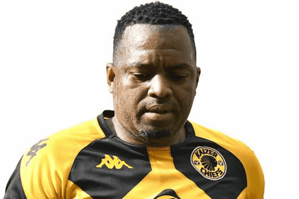 South African legend Itumeleng Khune offers valuable advice to former club Kaizer Chiefs