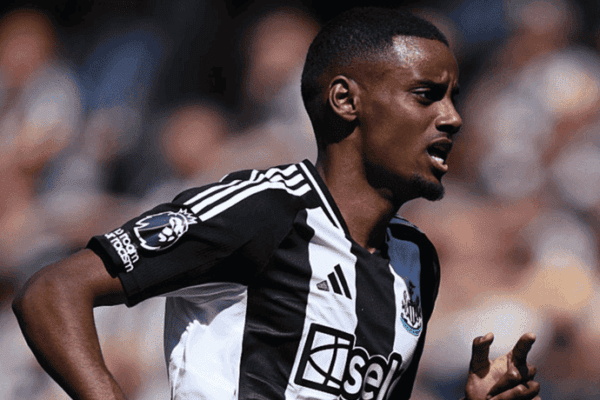 I want him to play – Newcastle United coach Eddie Howe refuses to rule out Isak’s return to squad