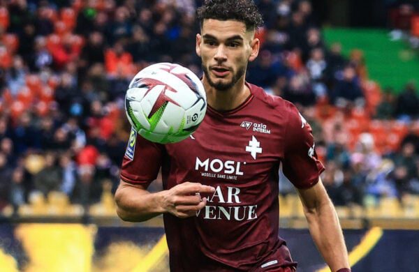 Algerian right-back Kevin Van de Kerkhof set for Sporting Charleroi move