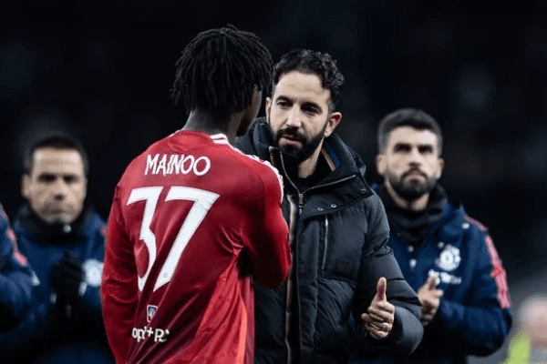 Manchester United blocks English-Ghanaian midfielder Kobbie Mainoo's summer switch - Ruben Amorim reveals