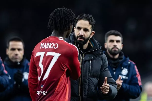  GzhRk eWkAAsgbm   Manchester United block English Ghanaian midfielder Kobbie Mainoos move  Ruben Amorim   AfricaSoccercom