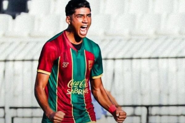 Lille target Tunisian striker Khalil Ayari