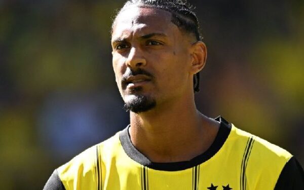 Borussia Dortmund and Ivorian forward Sébastien Haller in deadlock over severance deal