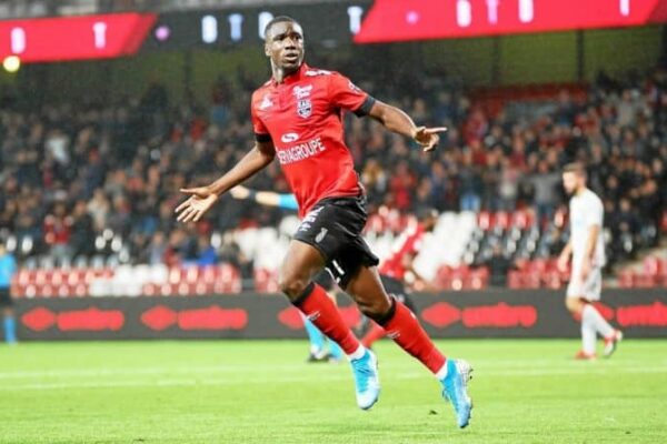 Paris FC targets Malian international Sikou Niakaté for defensive reinforcement