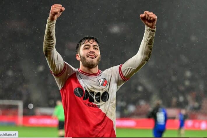 Moroccan full-back Souffian El Karouani orchestrates Utrecht victory with three tssists